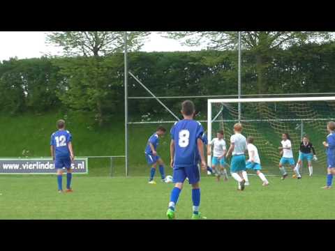 Timo zet SSV'65 D1 op 4-3 tegen JVOZ D2