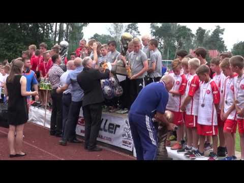 Dobiegniew Cup 2016 - Dekoracja zwycięzców w kategorii U-13 (rocznik 2003 i młodsi)