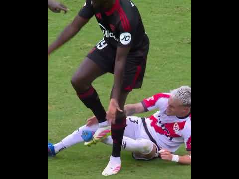 Trabzonspor'dan kiralık olarak Sevilla'ya giden Batista Mendy talihsiz bir olay yaşıyor