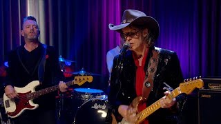 'Do We Choose Who We Love? - The Waterboys | The Late Late Show | RTÉ One