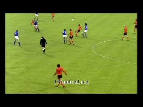 Johan Cruyff vs Sweden - World Cup 1974