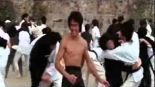 Kung Fu Fighting, (Everybody Was)