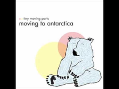 Video thumbnail for Weather Too Unbearable for This Bear to Bare