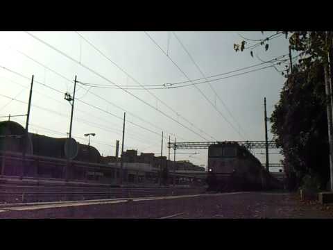E656.254 sull' IC 505 "Tirreno" Ventimiglia - Roma Termini, in partenza da Roma Ostiense