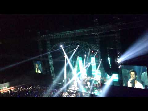 2012 maroon5 in busan - moves like jagger