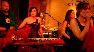 TheTetas Van en directo: "Suzette" de Los Flechazos.