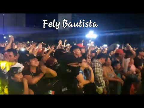 Reyna de cumbias-Santa Fe Klan y Ronda Bogotá en el Macrofest