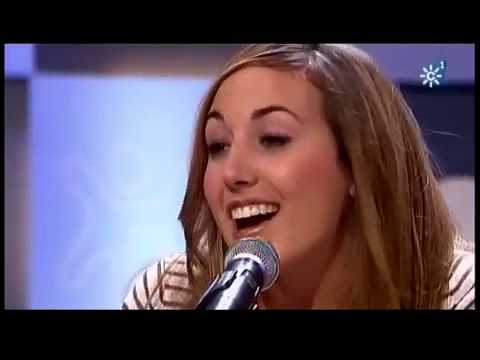 María Carrasco - "Tú nombre me sabe a hierba" (Serrat / Versión / Flamenco / España)