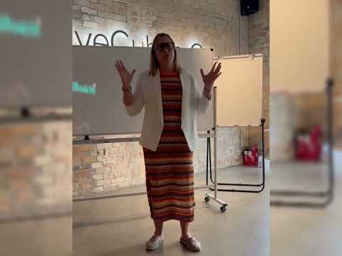 Belinda Colubriale video.