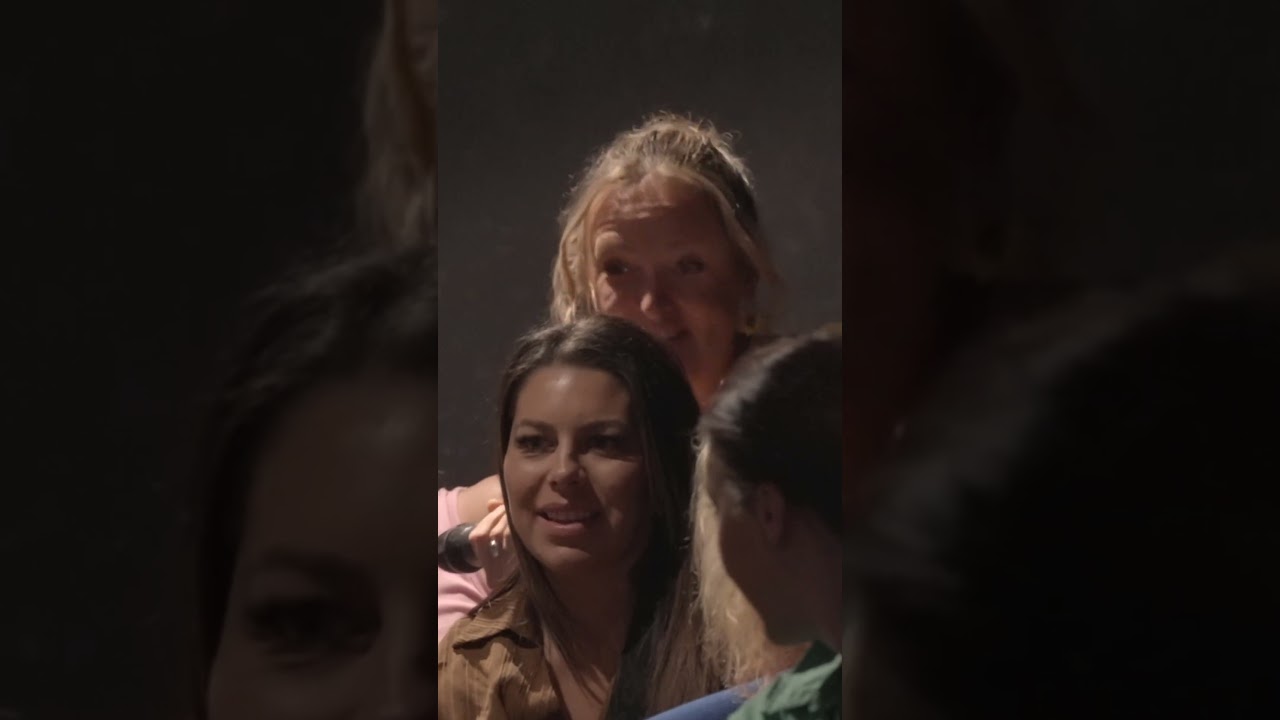 David the Medium's crazy specific messages for audience member #medium  #psychic #spirituality