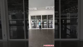 ประตูบานเลื่อนแบ่ง สี่เปิดกลาง