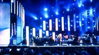 Thalia medley 2010 premios lo nuestro.mp4