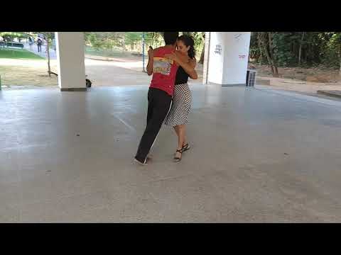 Praticando sacadas no forró