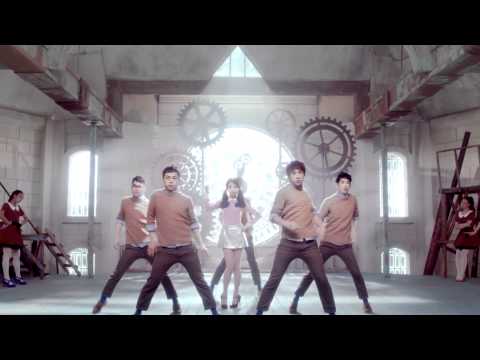 IU - You and I 아이유 - 너랑 나 [HD Lyrics MV] 2011