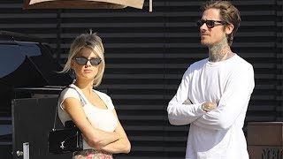 Download lagu Charlotte McKinney Cuts A Flawless Frame For Dinner With Beau Nathan Kotechko mp3