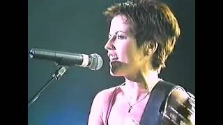 Download lagu The Cranberries - I Can't Be With You (Live Buffalo, NY, US, 1999) mp3 Download lagu The Cranberries - I Can't Be With You (Live Buffalo, NY, US, 1999) mp3