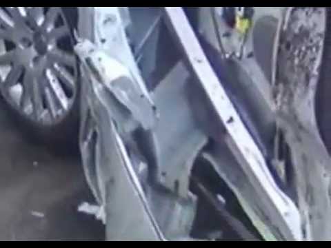 Lkw zermalmt Autos am Stau-Ende HORROR-VIDEO!