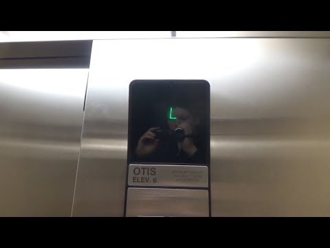 Otis Hydraulic Elevator @ 1 MarketPointe Parking - Bloomington, MN