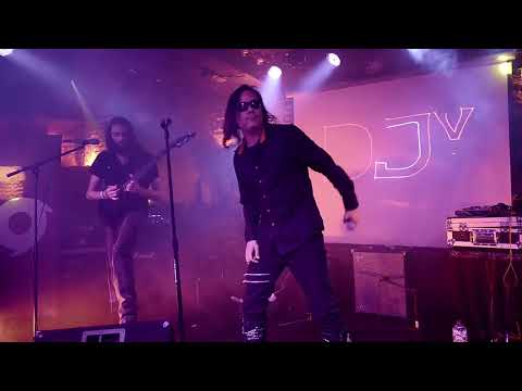 DJVersion666 Live at QXT's DJversion666