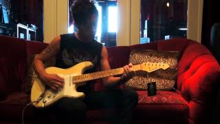 Video thumbnail for Demo of the Blackmore Model RocknRollRelics with D Allen Dovers by Tony Sims by David Allen