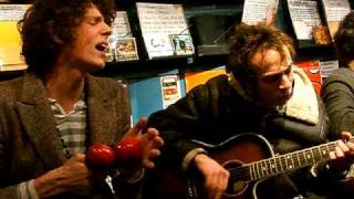 Mystery Jets - Soluble in Air