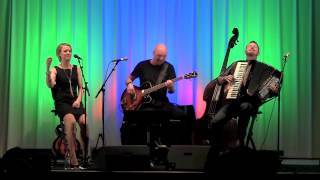 Bengan, Linda & Lars perform Chorinho pra Sivuca by Ulf Wakenius