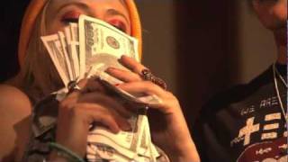 This Is How Rumors Start: #2 Money Makes the Girl Go Round (Legendado)