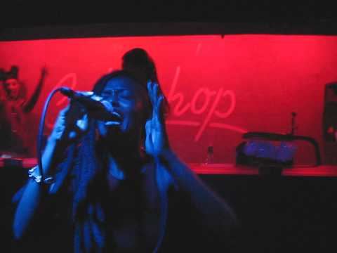 Kelela & Total Freedom - Bank Head Live in Seoul