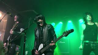 LA Guns performs "The Flood's The Fault Of The Rain", Live at Herman's