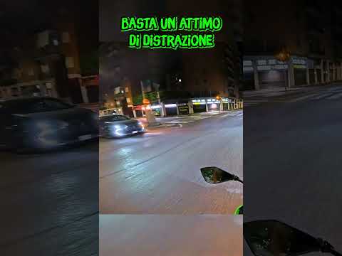 BASTA UN ATTIMO DI DISTRAZIONE #kawasaki #ninja #zx4rr