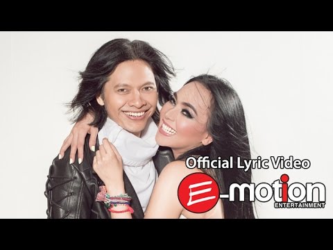 Armand Maulana & Dewi Gita - Seperti Legenda (Official Lyric Video)