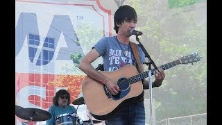 Mo Pitney - Boy And A Girl Thing