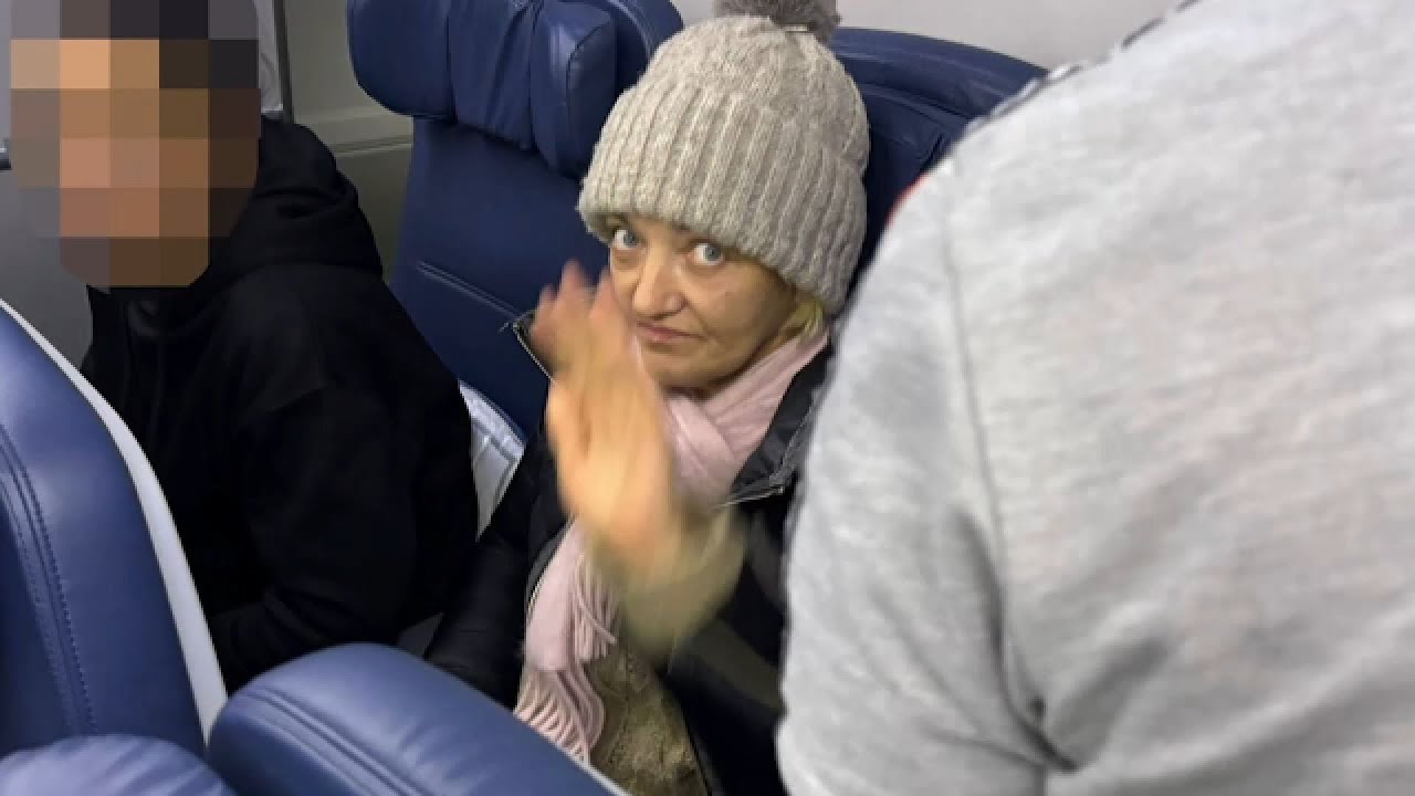 Woman charged in federal court with stowing away on Paris flight