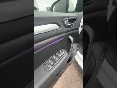 фото renault megane iv рестайлинг 0