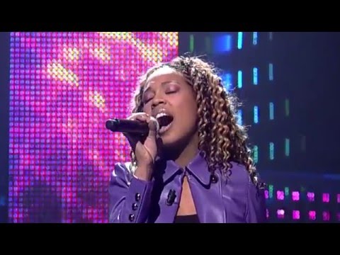 Raffaëla singing "Mijn Houten Hart" by De Poema's - Liveshow 10 - Idols season 3