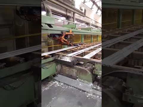 SUTTON-BREDA 1600 Ton Extrusion Press (14714) PRESSES, EXTRUSION | Machinery International LLC (2)