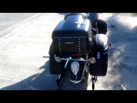 MUSTANG HARD MOTORCYCLE SADDLEBAGS