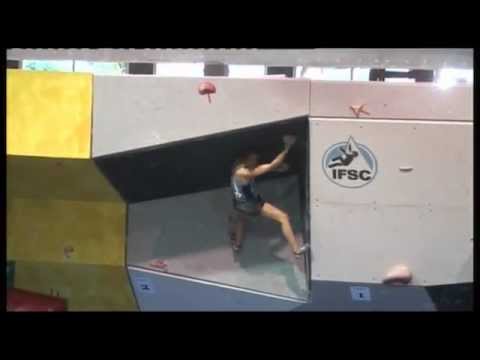 IFSC Climbing World Cup Barcelona 2011 - Bouldering - Highlights