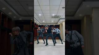 Download lagu 손목 위에 난~🦊 옷깃 위에 난~🐻 남겨두려 해~🐹💚 mp3