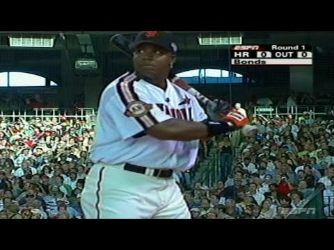 2004 HR Derby: Bonds intentionally walked, laughs