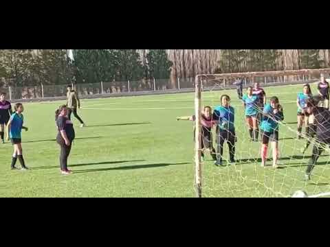 En Paso Aguerre se inauguró la cancha de césped sintético que usará el equipo de fútbol femenino 💪