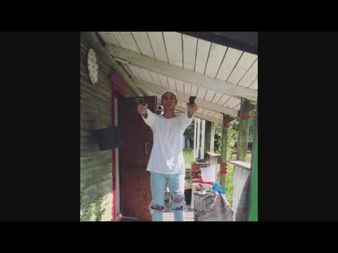 Arnold Blackie ~ BlingBlingFreestyle (prod. Dennis B)