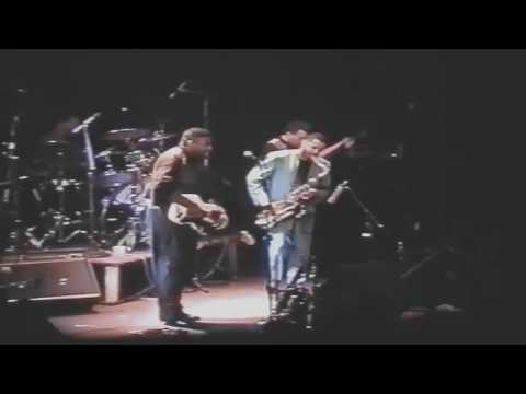 Najee ft. Rohn Lawrence - "Out In The Park Til Dark" (LIVE)