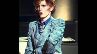 David Bowie- We Are The Dead (8)