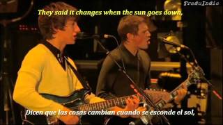 Arctic Monkeys- When the sun goes down (inglés y español)