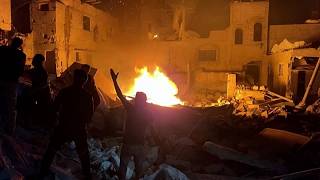 Gaza: el momento en que un bombardeo israelí alcanza un edificio en Nuseirat, captado en vídeo
