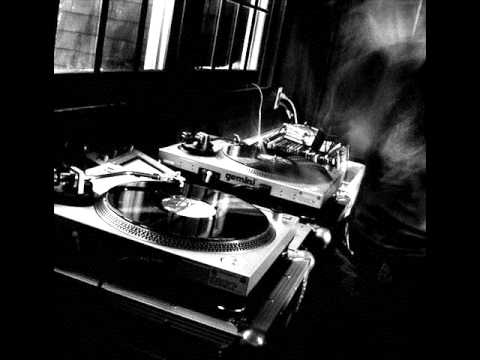 Crni,Master,Grga ft. El Nigre(Elita Fam)- Sta ti znas (2010)