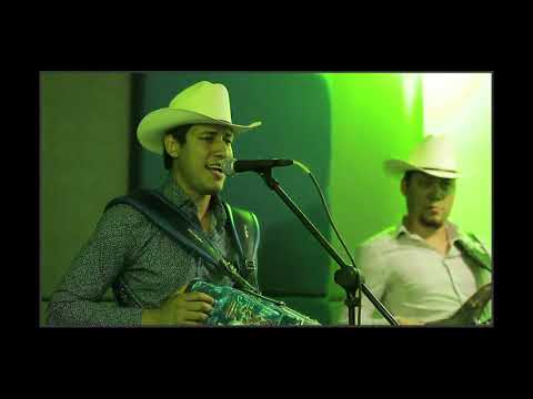 Los amigueros de la sierra - En vivo desde Culiacán