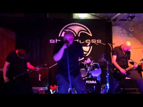 Shardless - Self-Inflicted (HD, Live Stiftsschaffneikeller Lahr 24.01.2015)