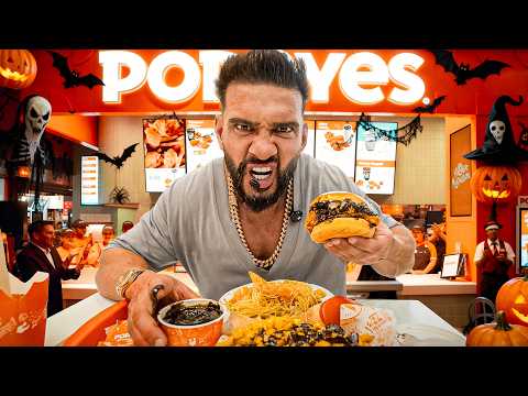 Trying Halloween Food From The Most Popular Fast Foods!!